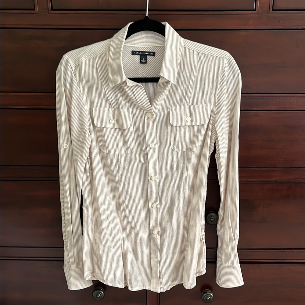 Banana Republic Cream and White Striped Shirt Linen blend size 6 NEW
